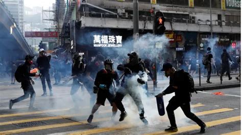 香港闹事|香港示威之年中的激烈情感和背后故事